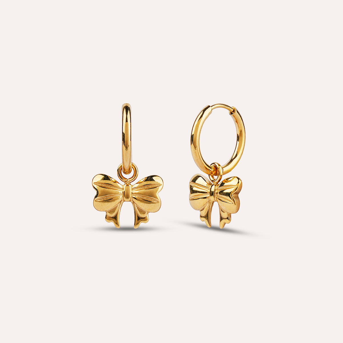 Fiocco Huggies | Bow Hoop Gold-Tone Earrings
