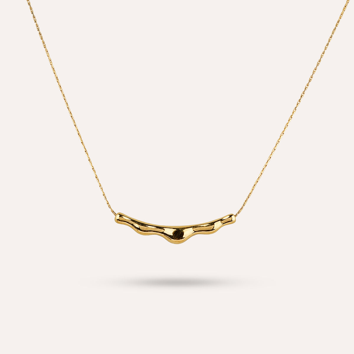 Onda Pendant Necklace | Scalloped Bar Gold-Tone