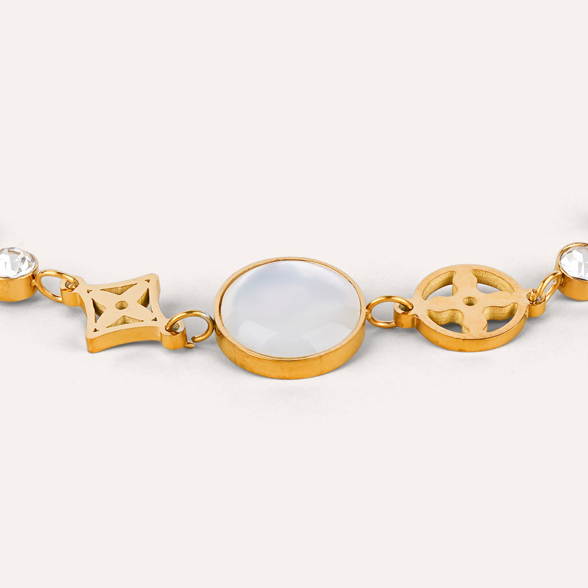 Pietra Bracelet | Stone Charm Gold-Tone Chain