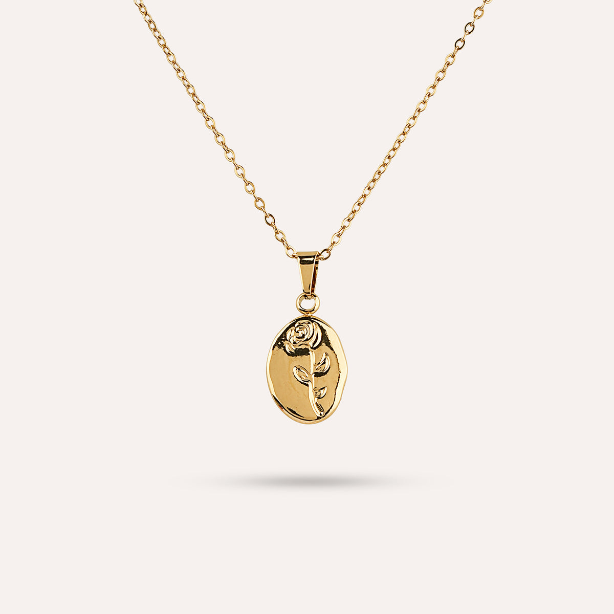 Rosso Medallion Necklace | Engraved Rose Pendant