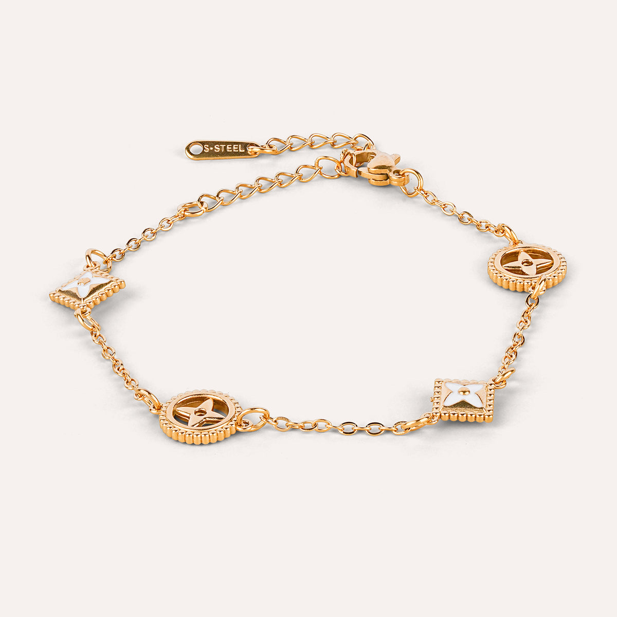 Scudo Bracelet | Medallion Charm Gold-Tone Chain